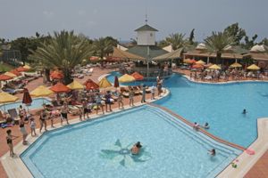 D-reizen Aanbieding: Insula Resort